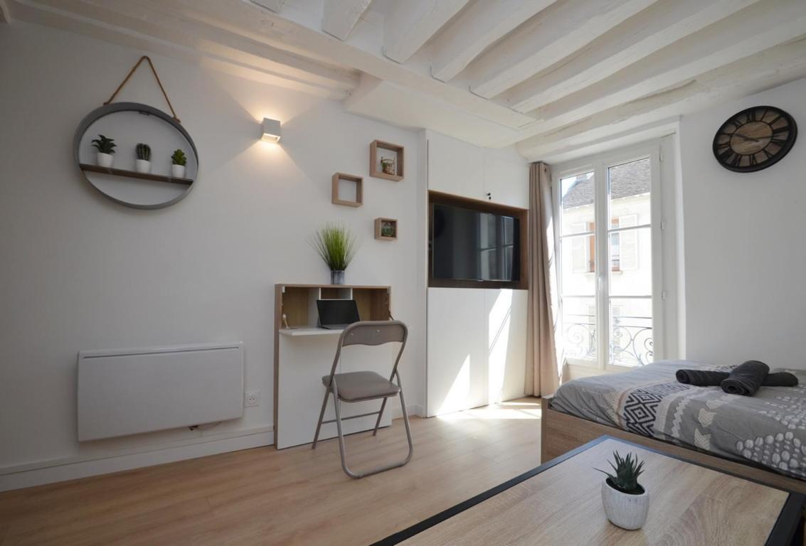 Appartamento Le Petit France - Hyper Centre De Fontainebleau - Proche Insead Esterno foto