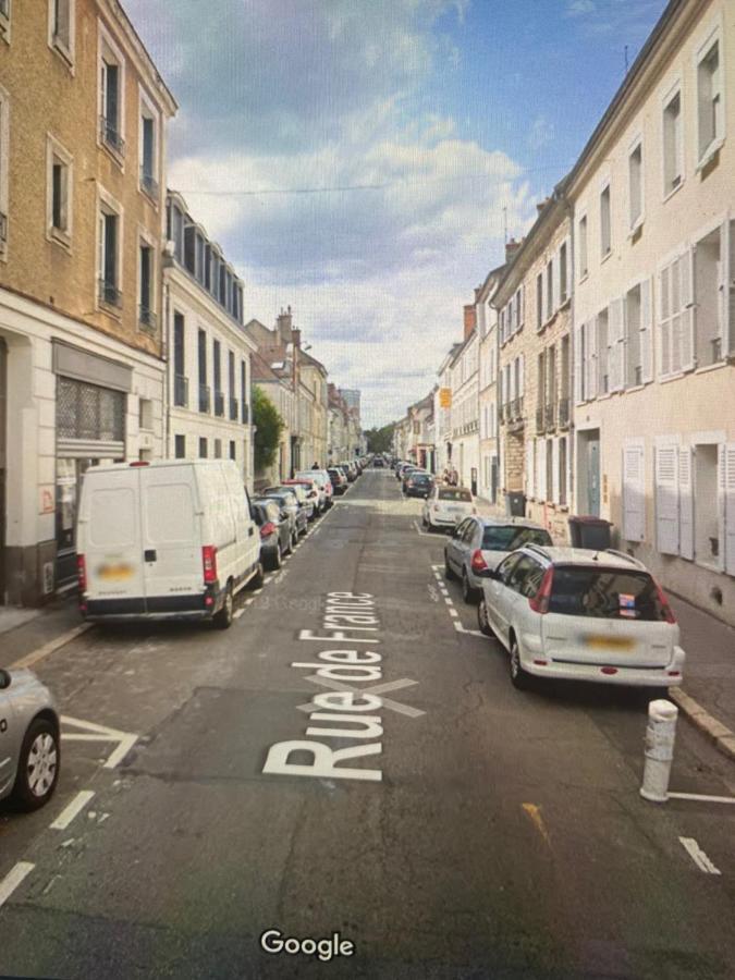 Appartamento Le Petit France - Hyper Centre De Fontainebleau - Proche Insead Esterno foto